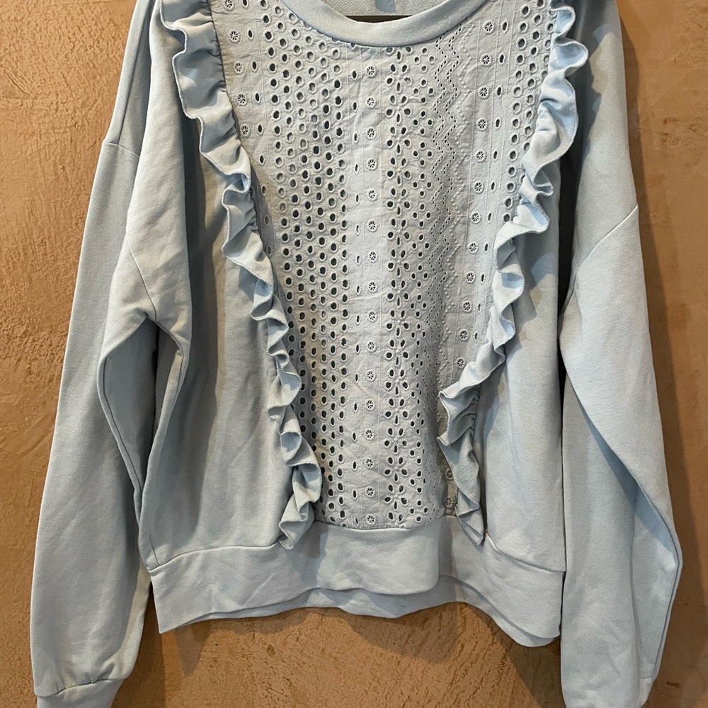 Yuni Los Angeles Gray Top Preloved Large